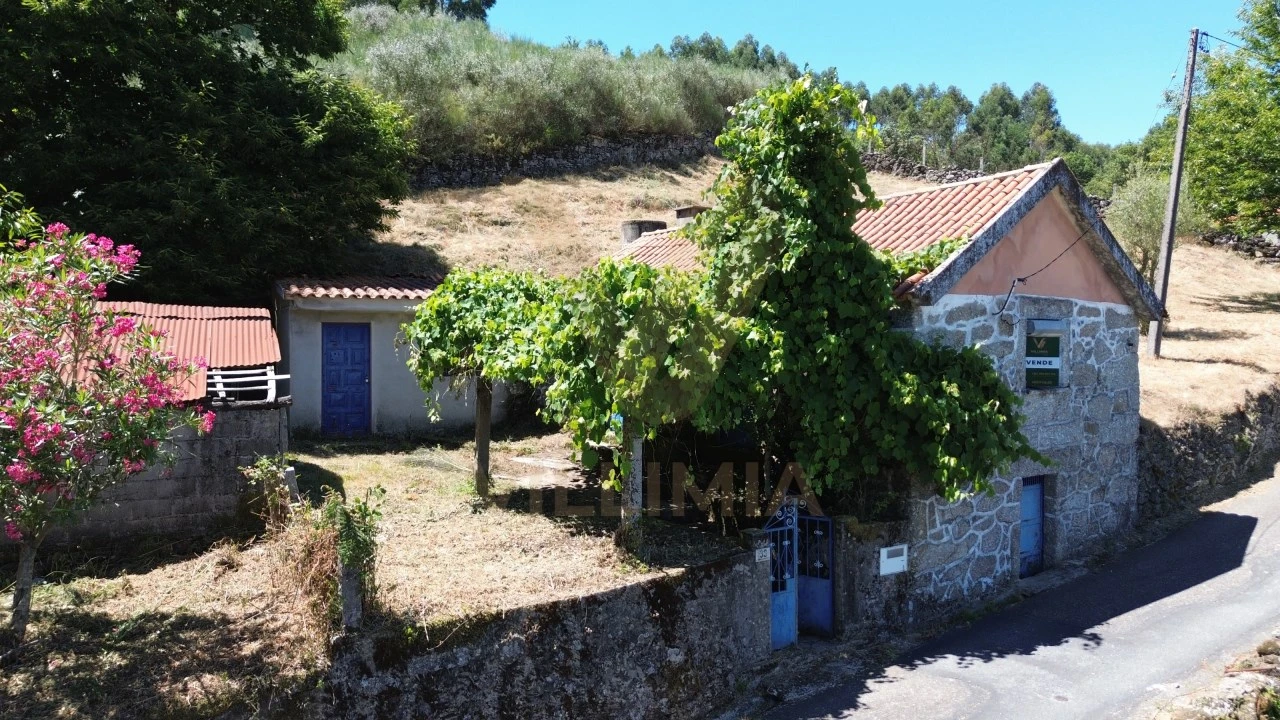 Moradia T2 para Venda em Miranda Foto 10