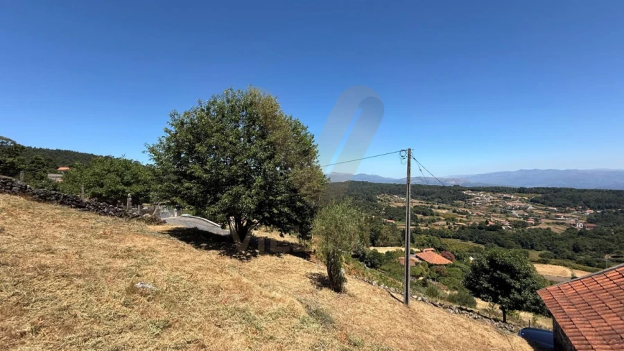 Moradia T2 para Venda em Miranda Foto 3