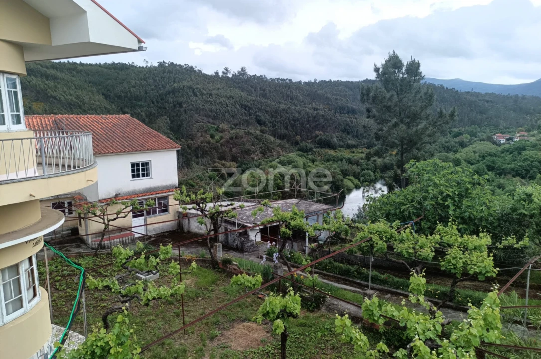 Moradia T7 para Venda em Arganil Foto 13