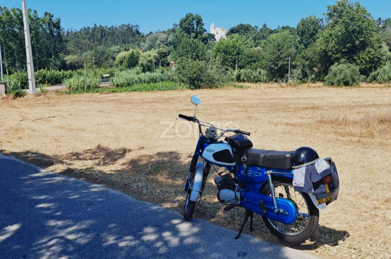 Terreno para Venda em Ferreira-A-Nova Foto 2