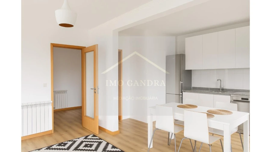 Apartamento T3 para Venda em Gandra Foto 6