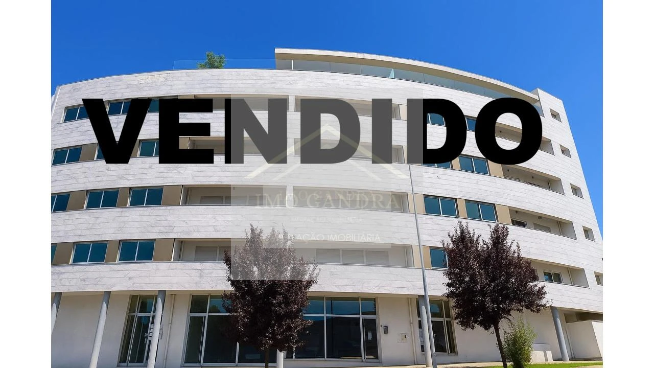 Apartamento T3 para Venda em Gandra Foto 1