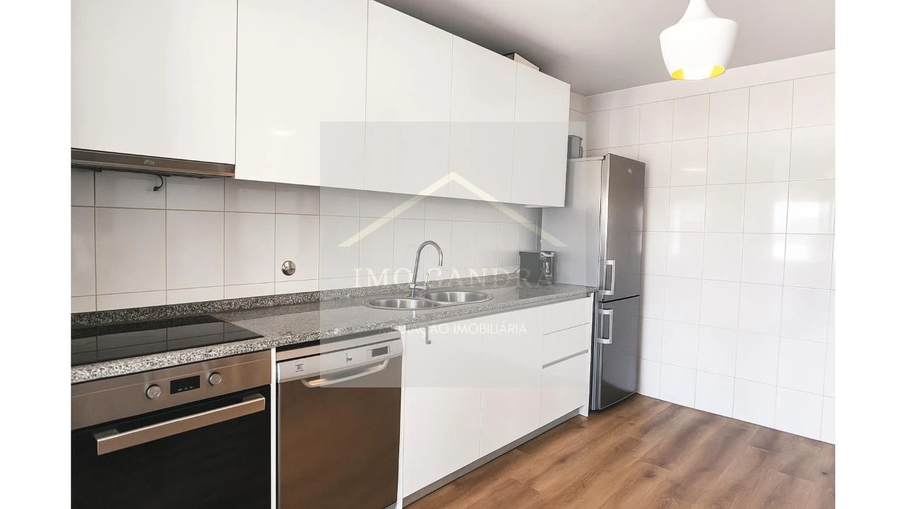 Apartamento T3 para Venda em Gandra Foto 13