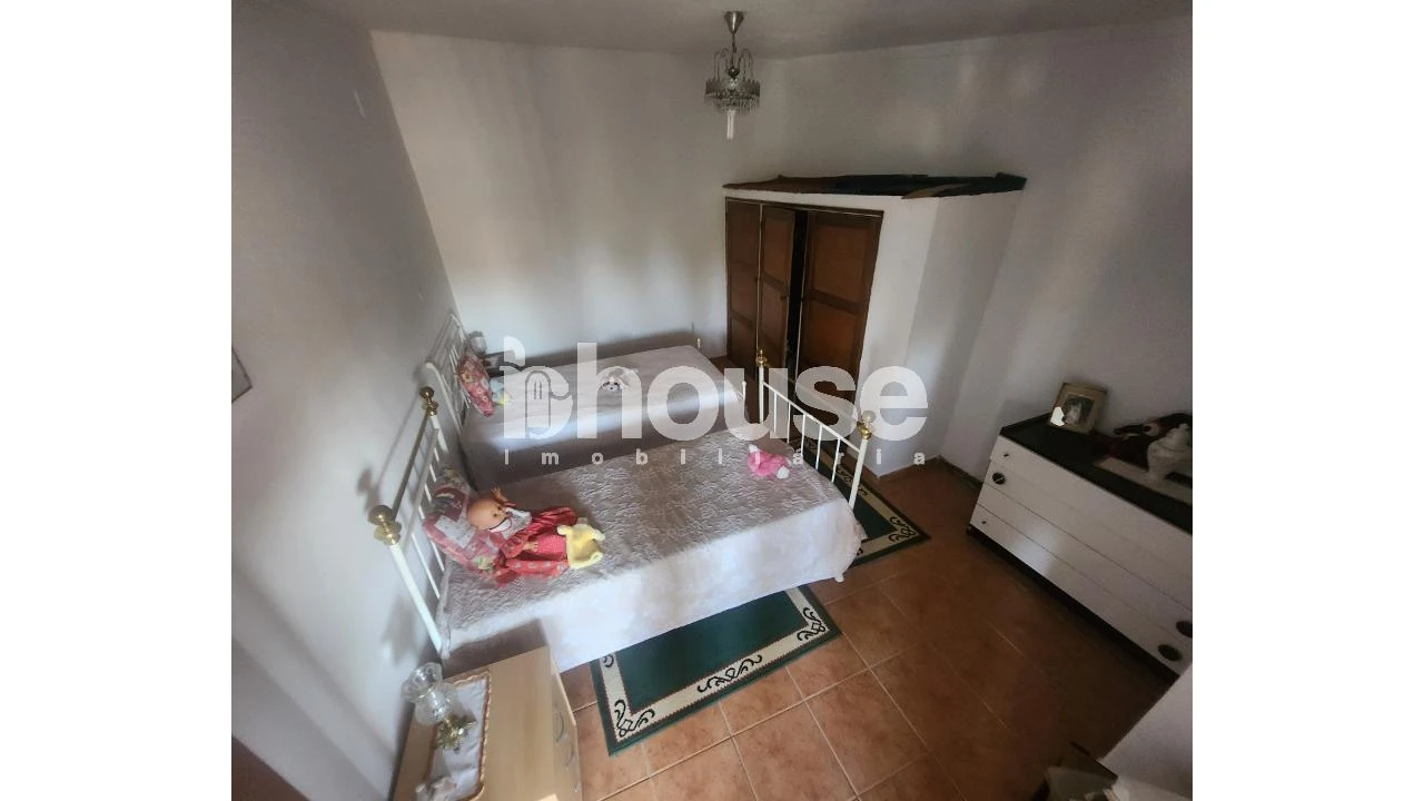 Moradia T2 para Venda em Carrazedo de Montenegro e Curros Foto 11