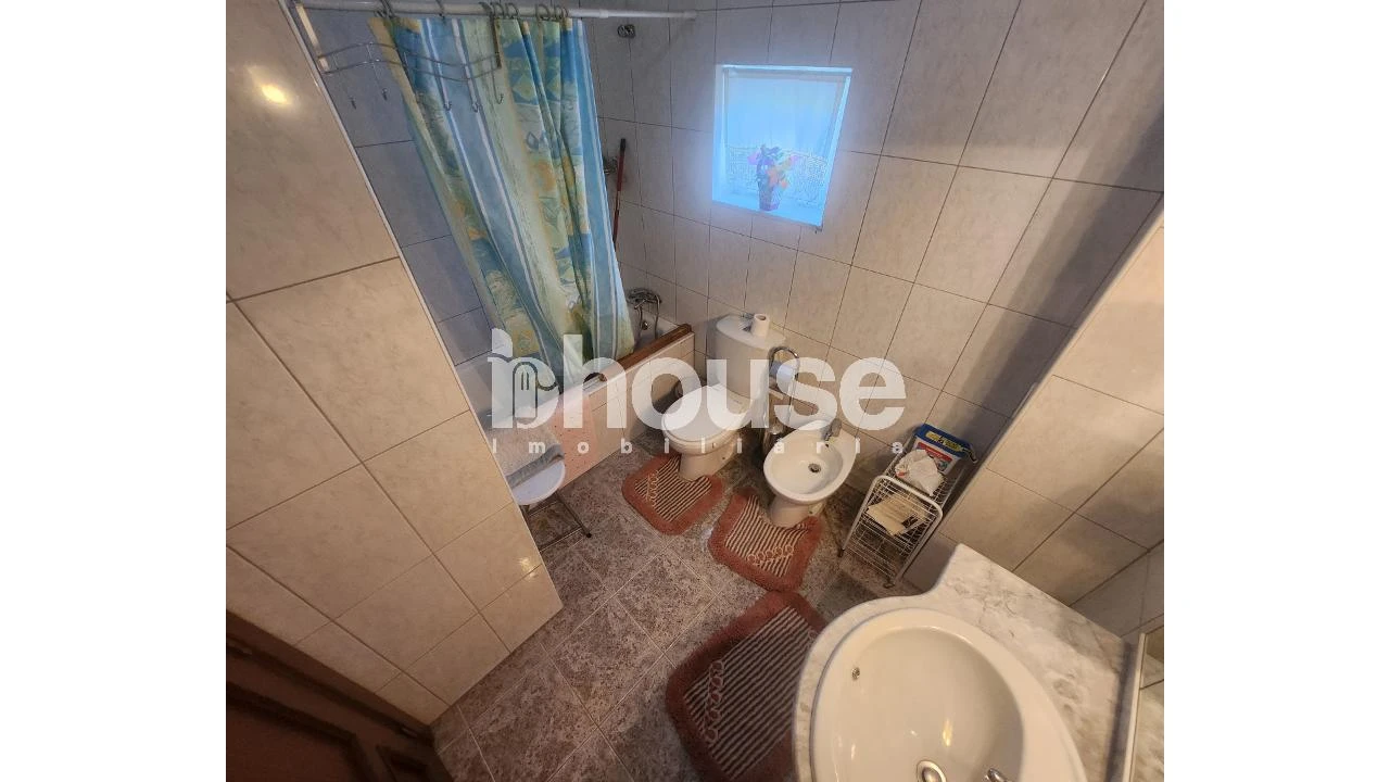 Moradia T2 para Venda em Carrazedo de Montenegro e Curros Foto 13