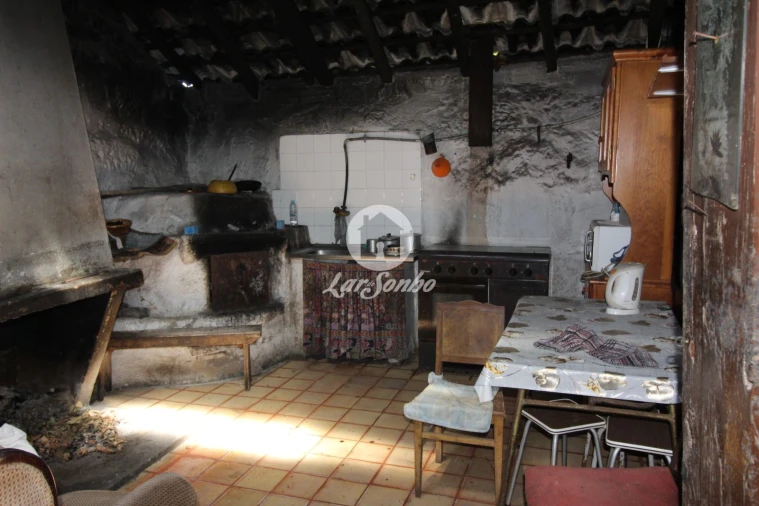 Moradia T3 para Venda em Ribeiros Foto 12