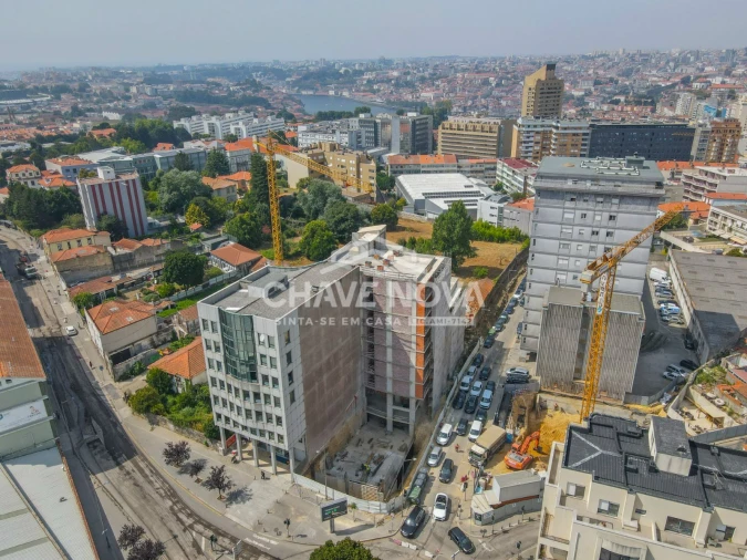 Loja para Venda em Arcozelo Foto 1
