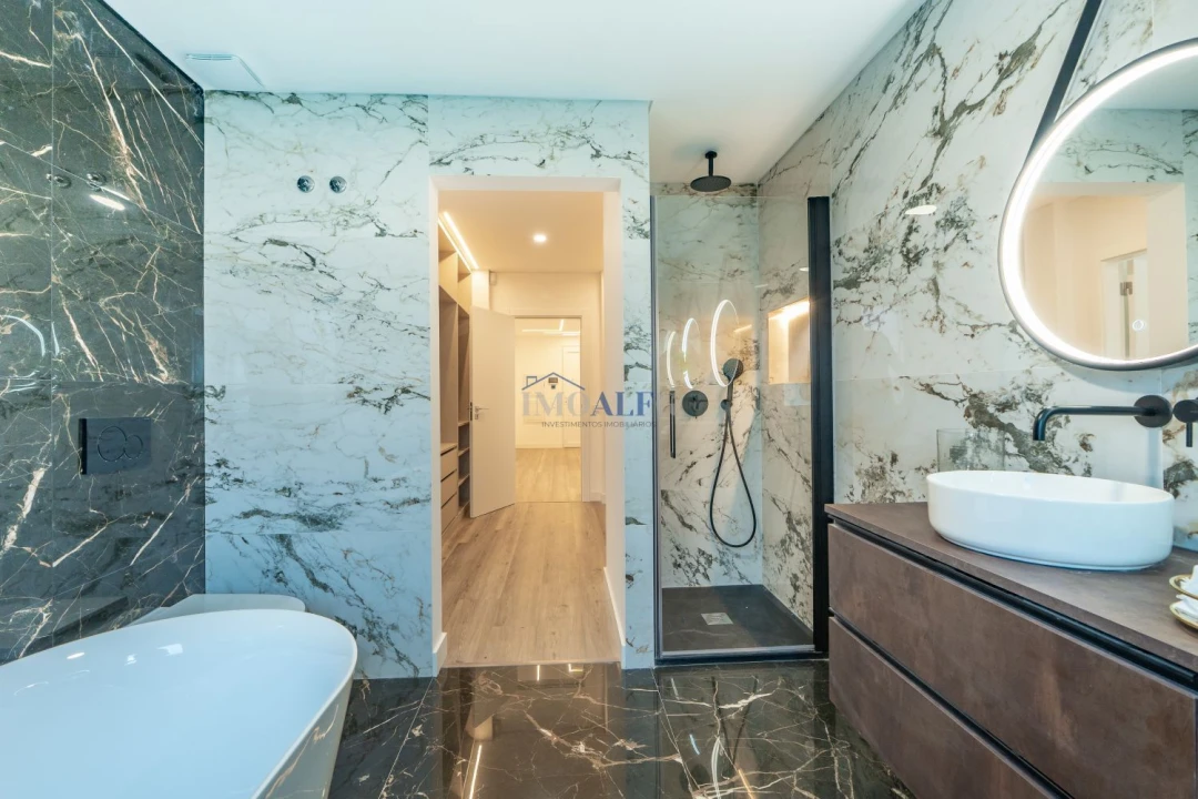 Moradia T4 para Venda em Charneca de Caparica e Sobreda Foto 29