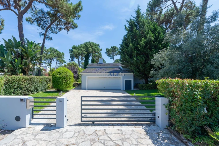 Moradia T4 para Venda em Charneca de Caparica e Sobreda Foto 46