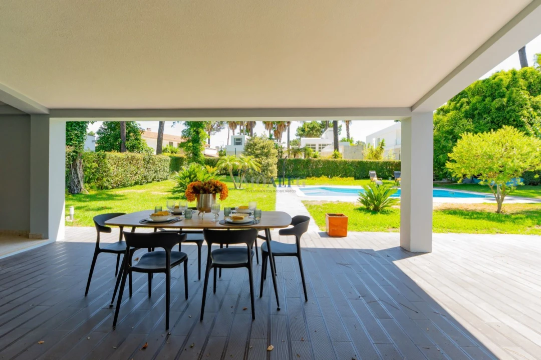 Moradia T4 para Venda em Charneca de Caparica e Sobreda Foto 11