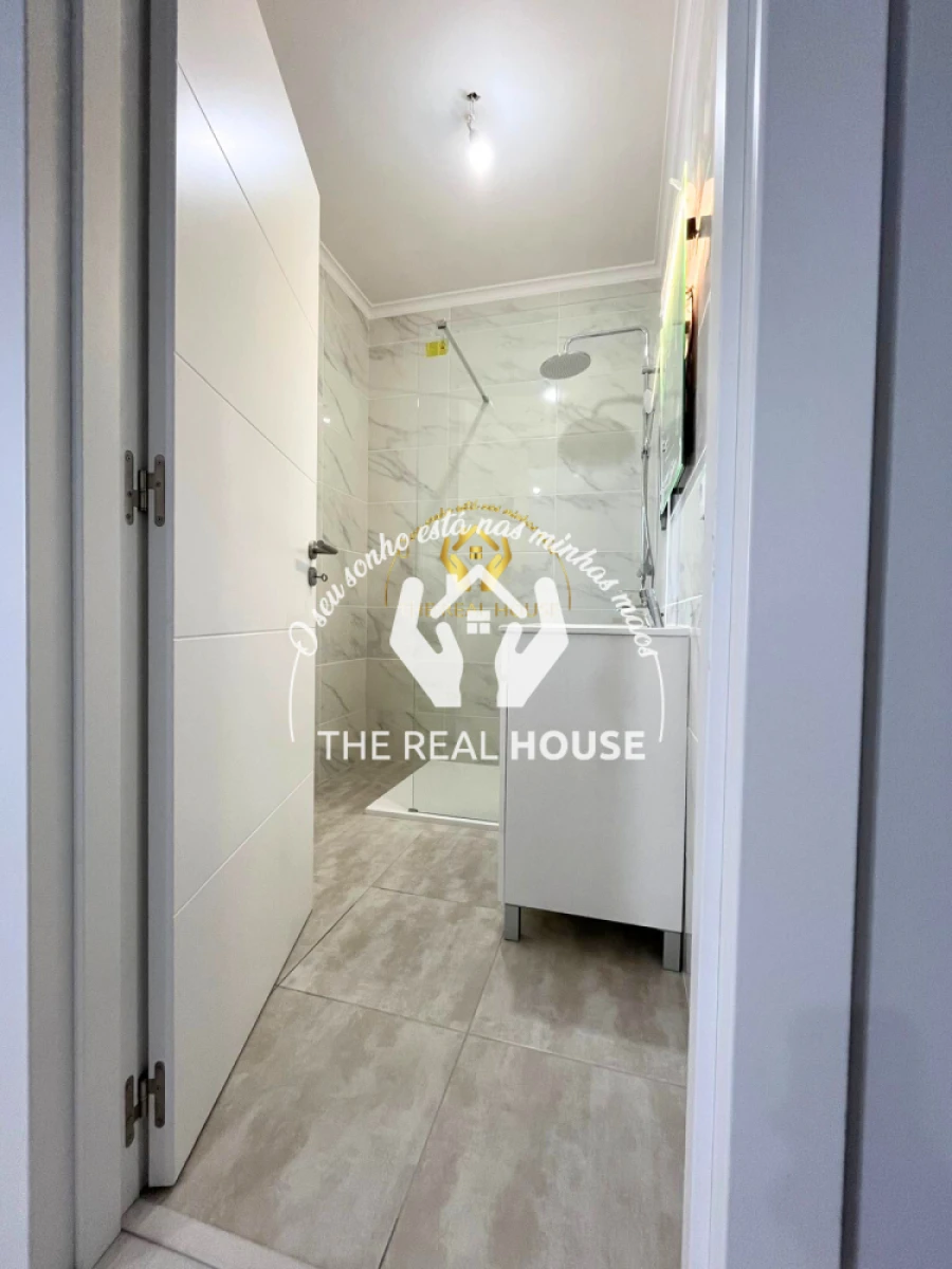 Moradia T3 para Venda em Gaula Foto 27