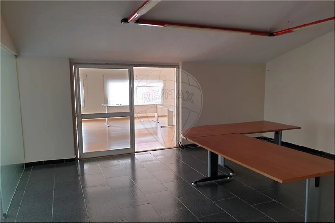 Escritório para Arrendamento em Cacém e São Marcos Foto 3