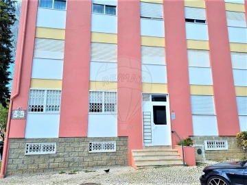 Apartamento T2 para Venda em Cacém e São Marcos