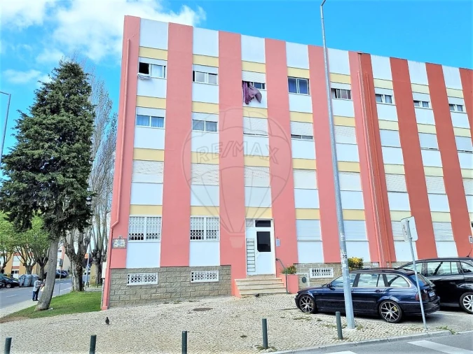 Apartamento T2 para Venda em Cacém e São Marcos Foto 2