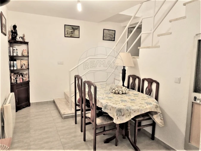 Apartamento T2 para Venda em Cacém e São Marcos Foto 13