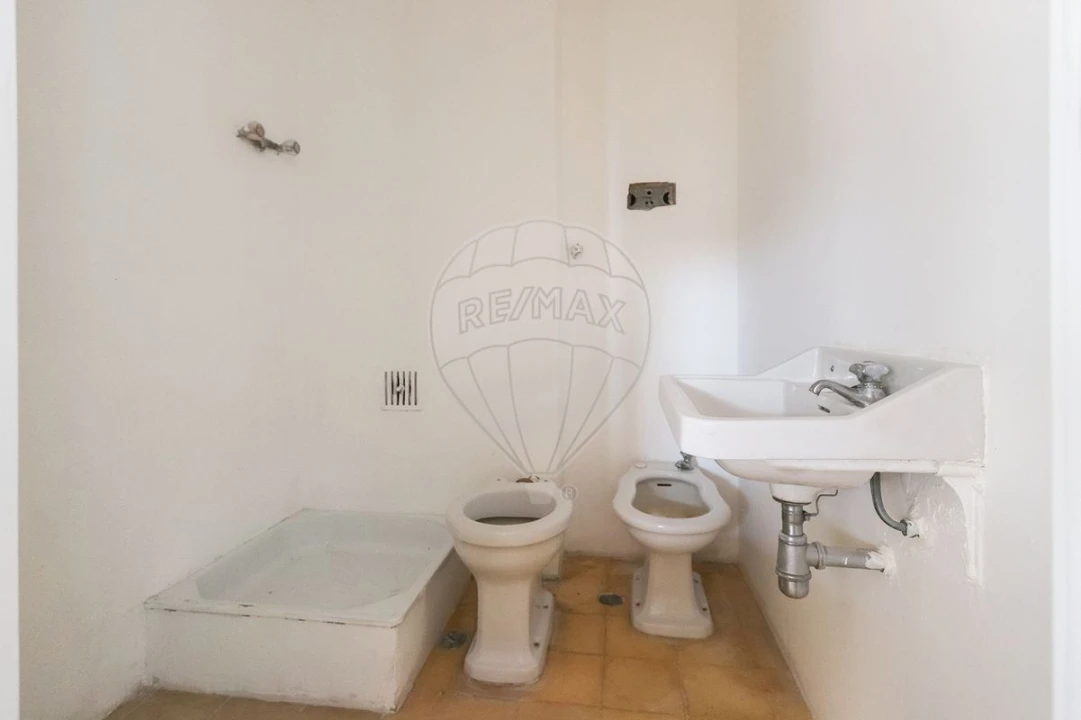 Apartamento T8 para Venda em São Domingos de Benfica Foto 13