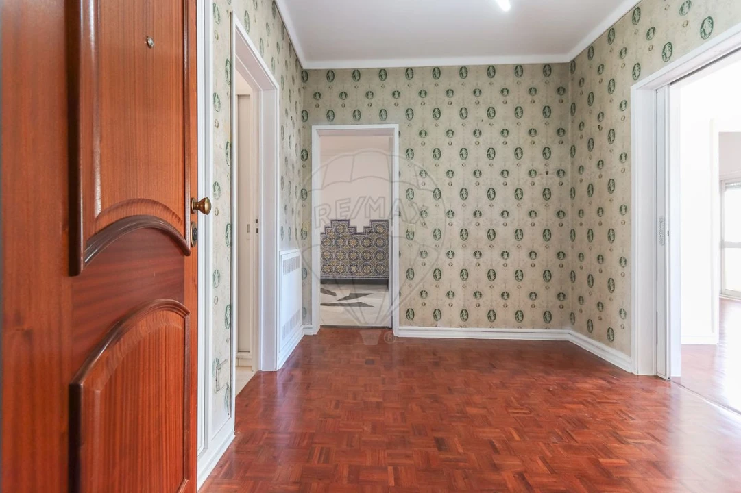 Apartamento T8 para Venda em São Domingos de Benfica Foto 42