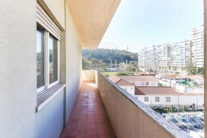 Apartamento T8 para Venda em São Domingos de Benfica