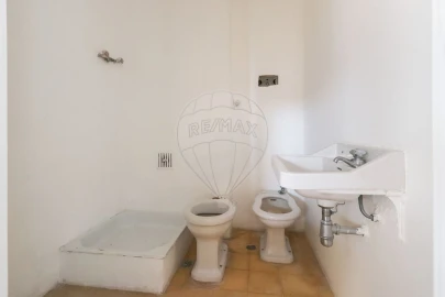Apartamento T8 para Venda em São Domingos de Benfica
