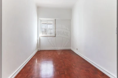 Apartamento T8 para Venda em São Domingos de Benfica
