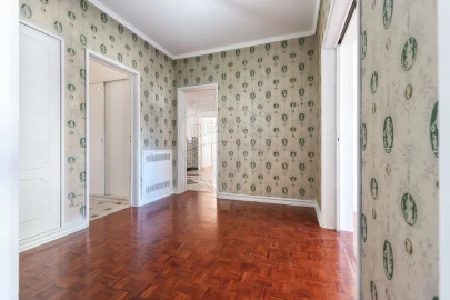 Apartamento T8 para Venda em São Domingos de Benfica