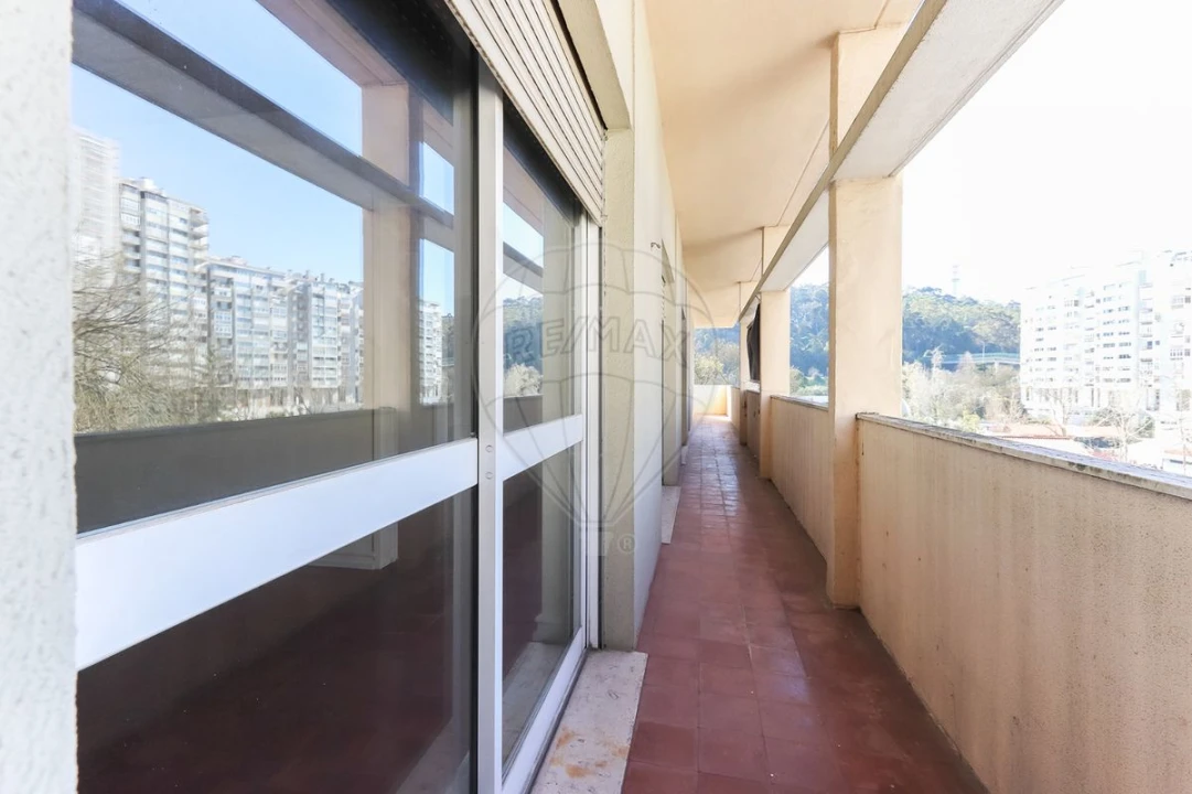 Apartamento T8 para Venda em São Domingos de Benfica Foto 39