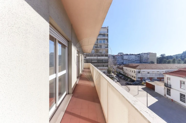 Apartamento T8 para Venda em São Domingos de Benfica Foto 38