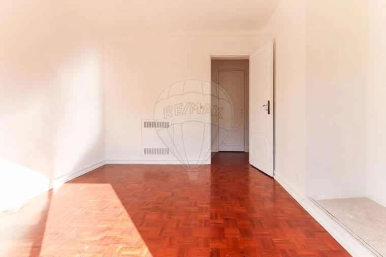 Apartamento T8 para Venda em São Domingos de Benfica Foto 26