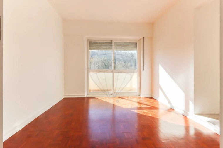 Apartamento T8 para Venda em São Domingos de Benfica Foto 30