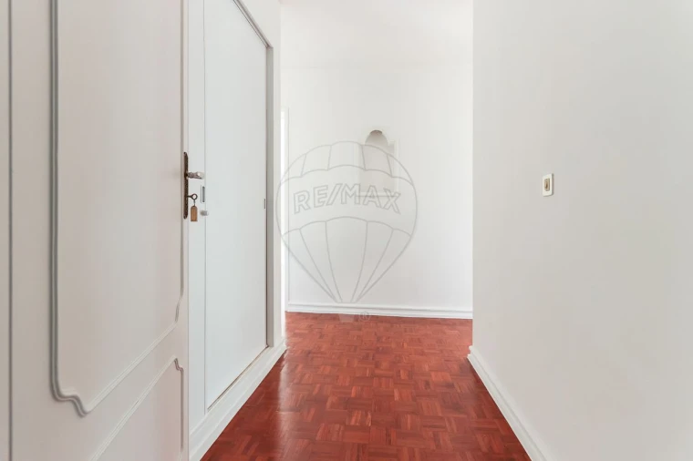 Apartamento T8 para Venda em São Domingos de Benfica Foto 20