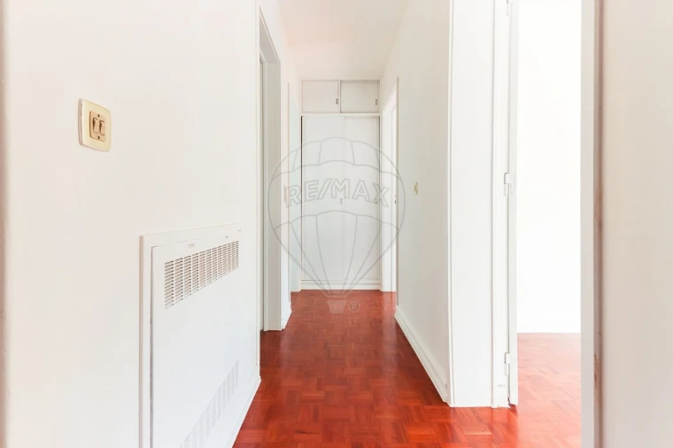 Apartamento T8 para Venda em São Domingos de Benfica Foto 28