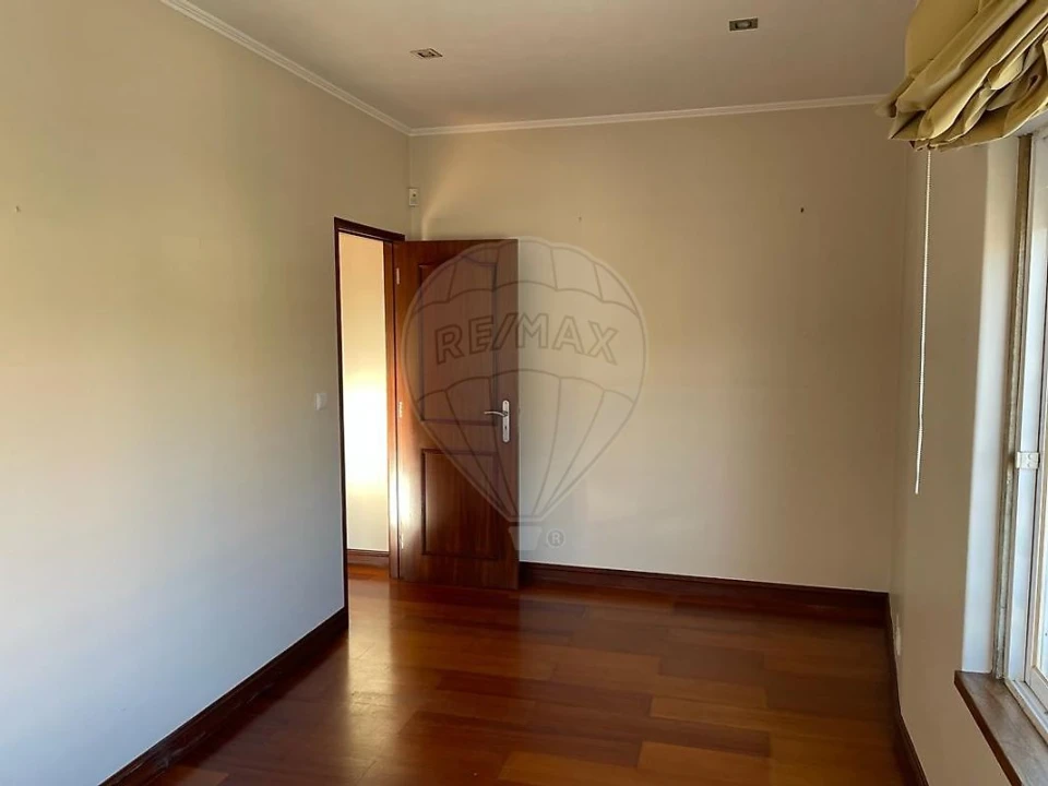 Escritório para Arrendamento em Cacém e São Marcos Foto 3