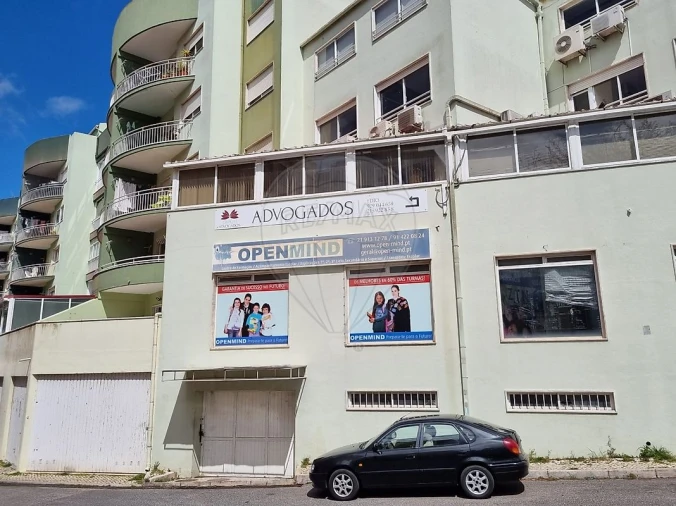 Escritório para Arrendamento em Cacém e São Marcos Foto 2