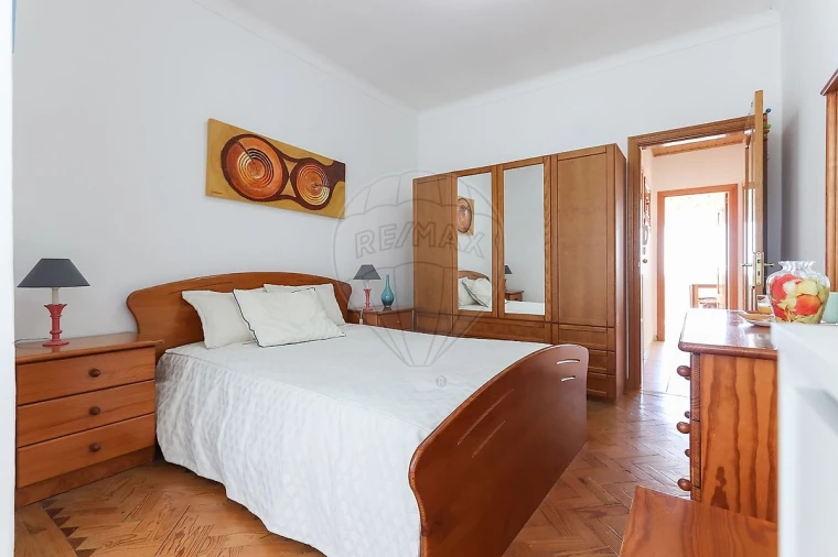 Apartamento T2 para Venda em Algés, Linda-A-Velha e Cruz Quebrada-Dafundo Foto 8