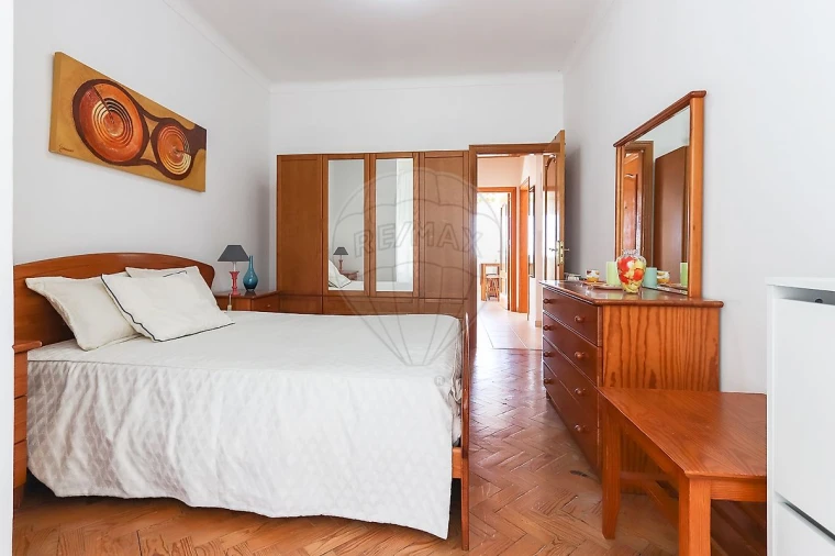 Apartamento T2 para Venda em Algés, Linda-A-Velha e Cruz Quebrada-Dafundo Foto 9