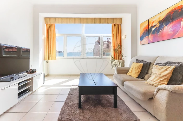 Apartamento T2 para Venda em Algés, Linda-A-Velha e Cruz Quebrada-Dafundo Foto 19