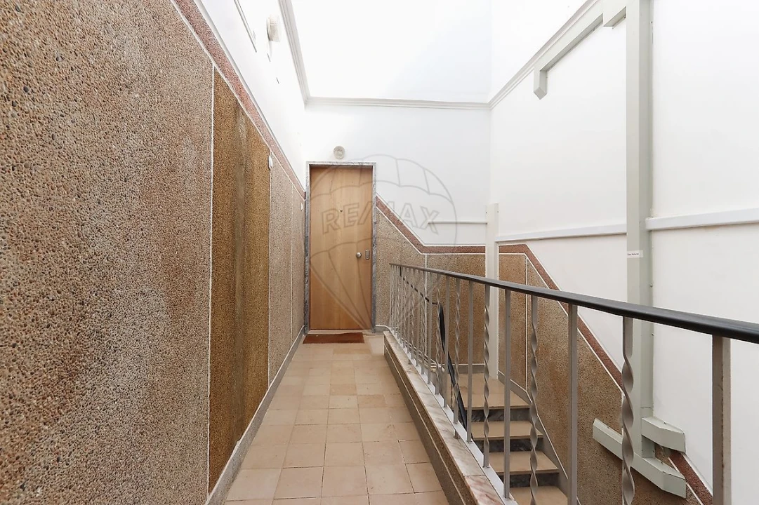 Apartamento T2 para Venda em Algés, Linda-A-Velha e Cruz Quebrada-Dafundo Foto 10