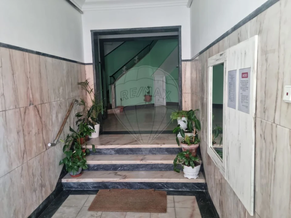 Apartamento T3 para Venda em Venteira Foto 4