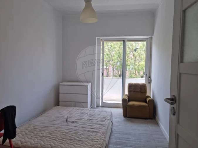 Apartamento T3 para Venda em Venteira Foto 11