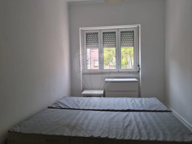 Apartamento T3 para Venda em Venteira Foto 9