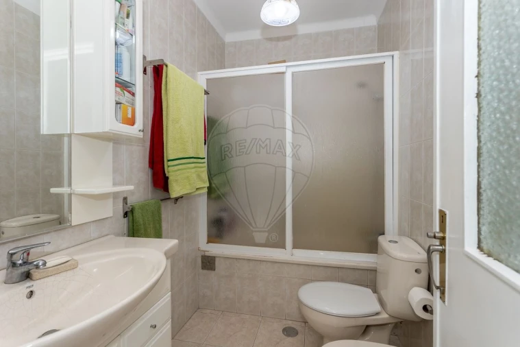 Apartamento T3 para Venda em Sacavém e Prior Velho Foto 5