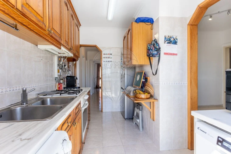 Apartamento T3 para Venda em Sacavém e Prior Velho Foto 10