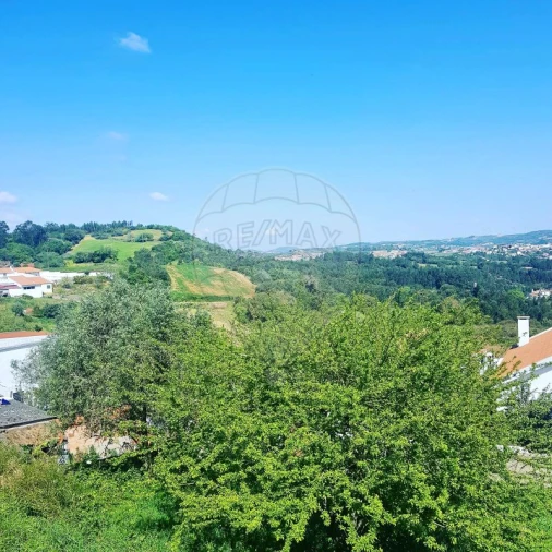 Moradia T2 para Venda em Fanhões Foto 8