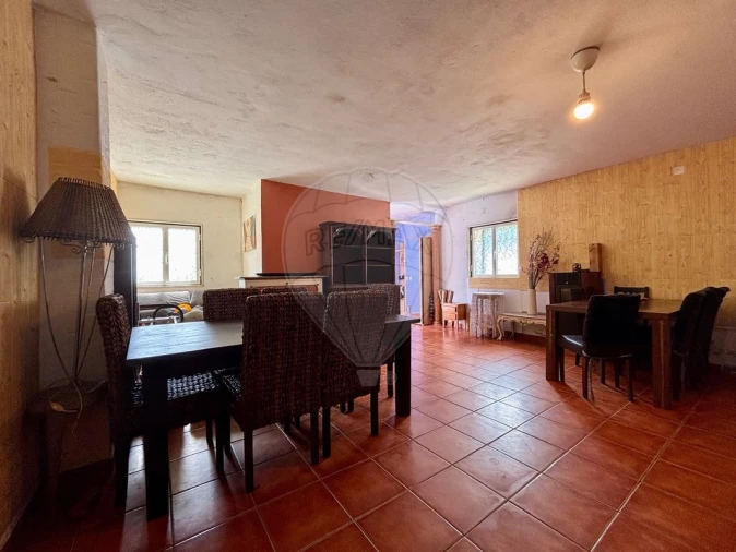 Moradia T2 para Venda em Fanhões Foto 10