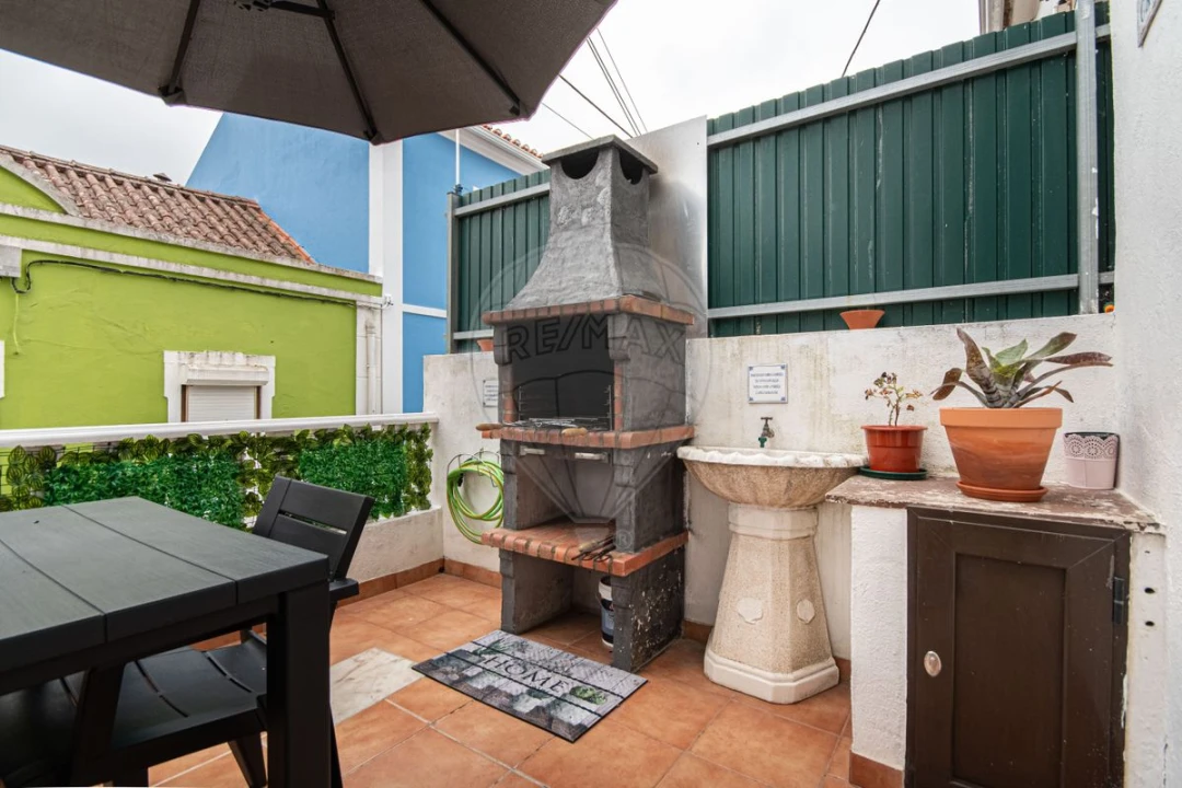 Moradia T2 para Venda em Ventosa Foto 6