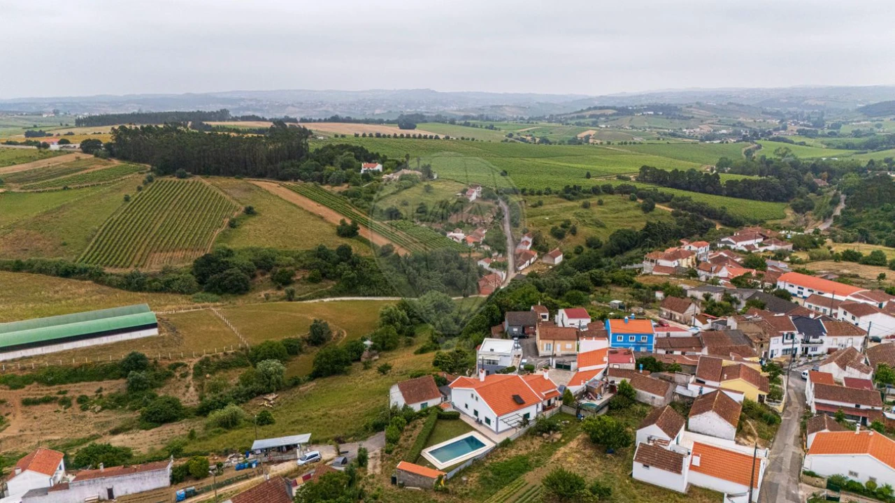 Moradia T2 para Venda em Ventosa Foto 31