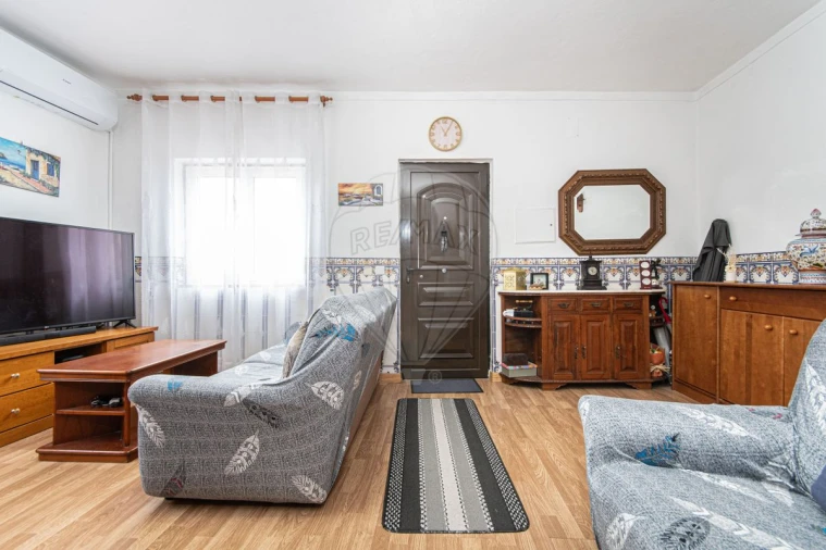 Moradia T2 para Venda em Ventosa Foto 11