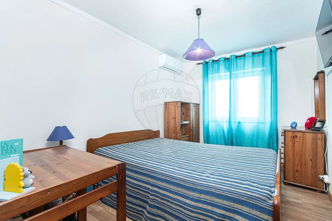 Moradia T2 para Venda em Ventosa Foto 16