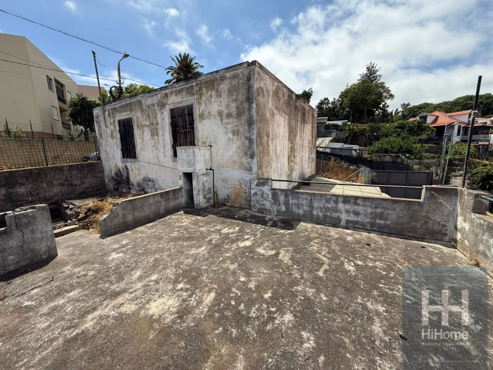 Moradia T2 para Venda em São Martinho Foto 4