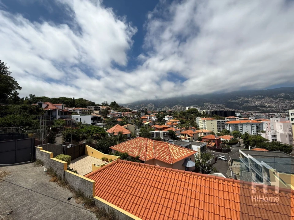 Moradia T2 para Venda em São Martinho Foto 10